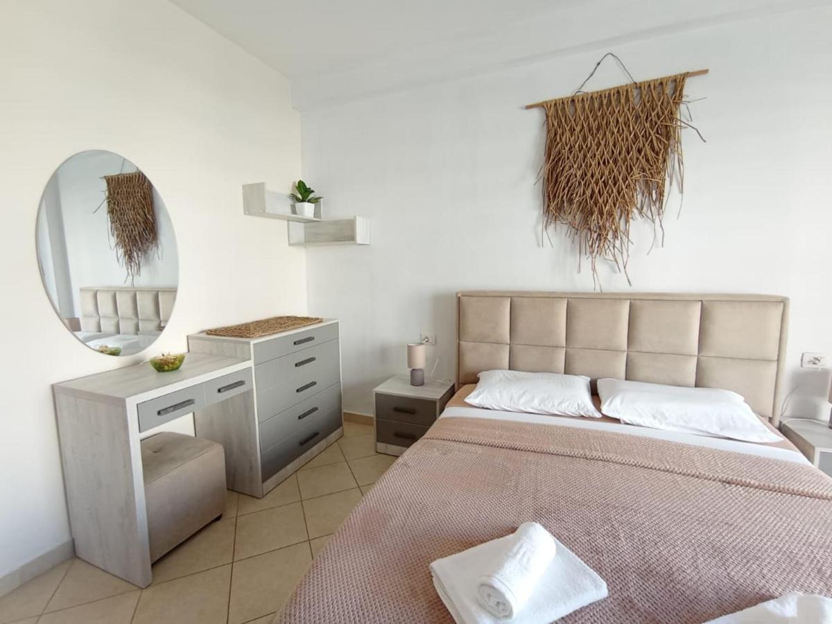 Trea Accomodations - Port Side Vlore Luaran gambar