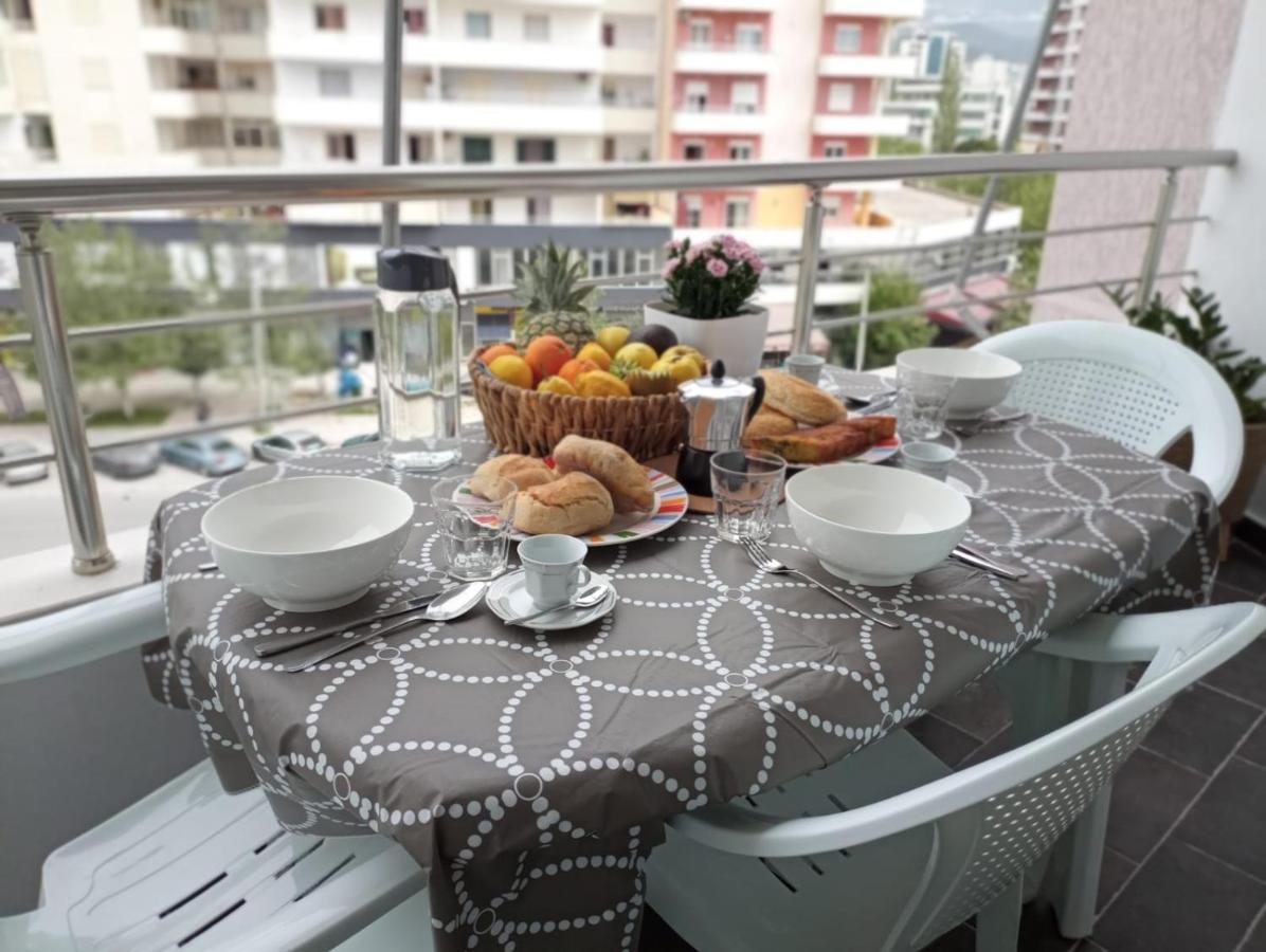 Trea Accomodations - Port Side Vlore Luaran gambar