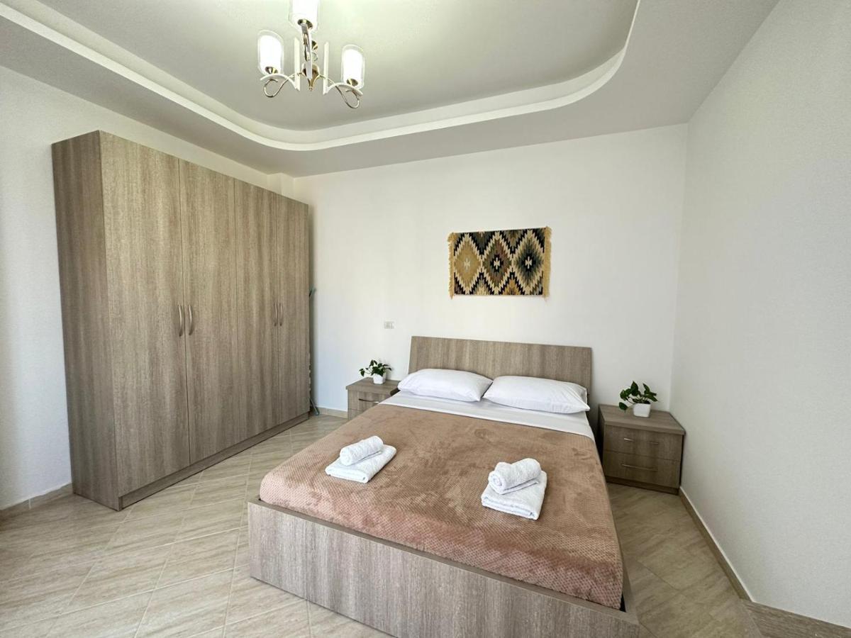 Trea Accomodations - Port Side Vlore Luaran gambar