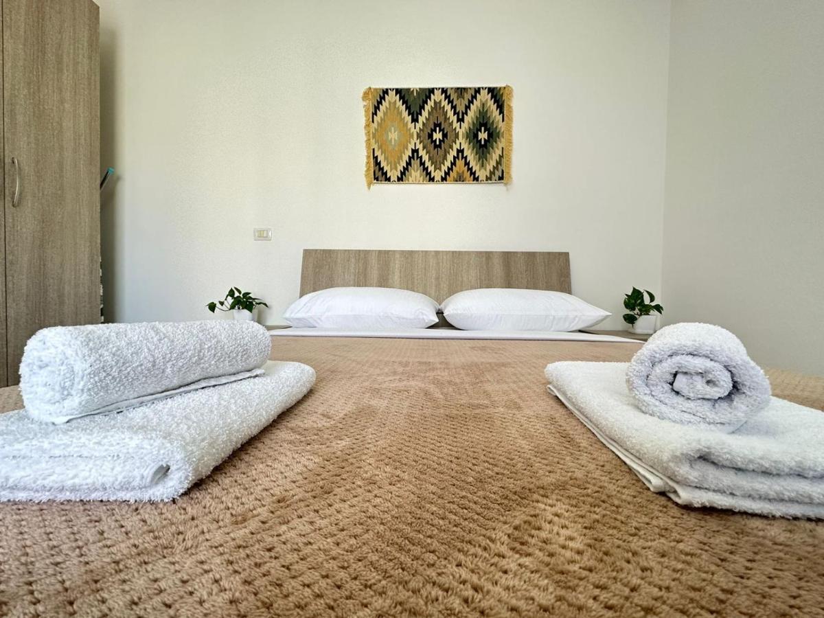 Trea Accomodations - Port Side Vlore Luaran gambar