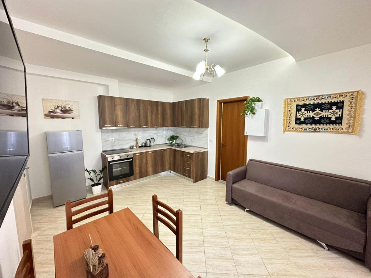 Trea Accomodations - Port Side Vlore Luaran gambar