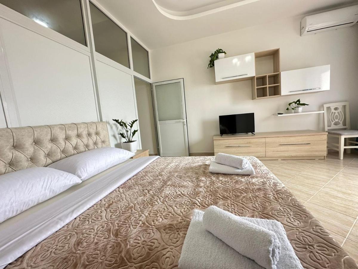 Trea Accomodations - Port Side Vlore Luaran gambar