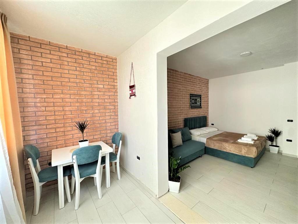 Trea Accomodations - Port Side Vlore Luaran gambar